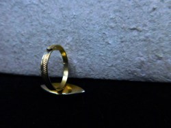 black diamond ring back